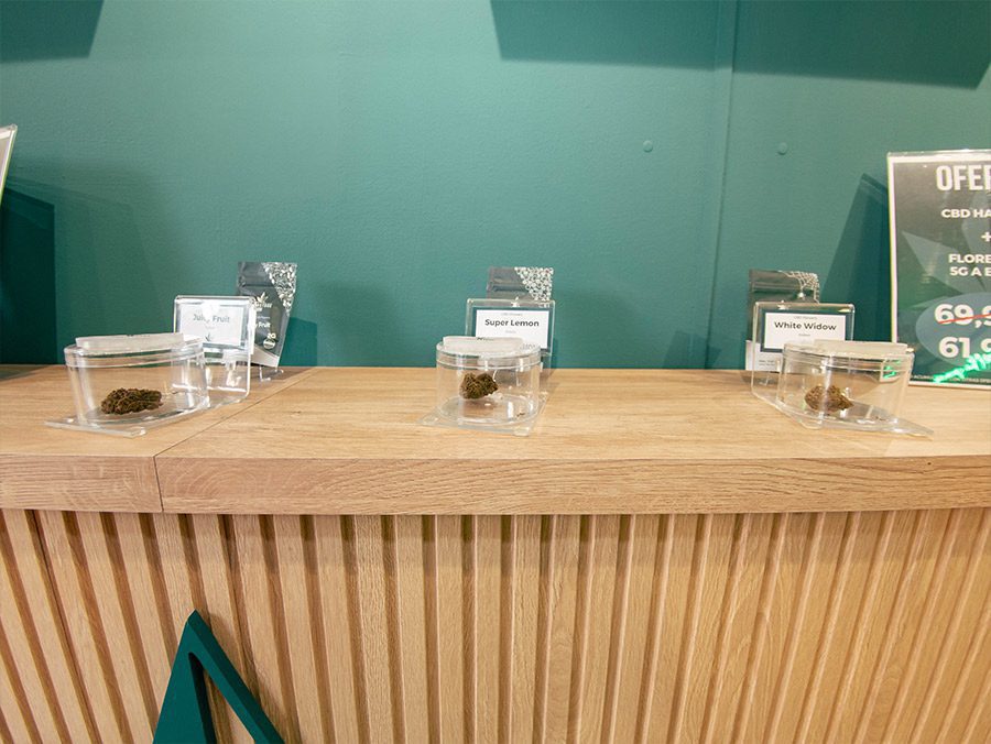 Foto-del-loca-TheNatureCBD-Luna-9-06 (1)